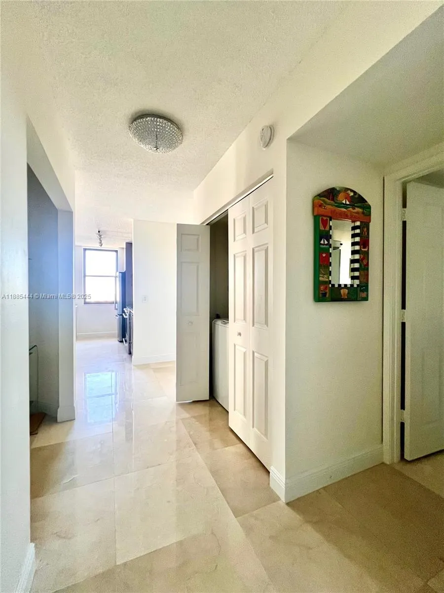 651 Okeechobee Blvd, #811