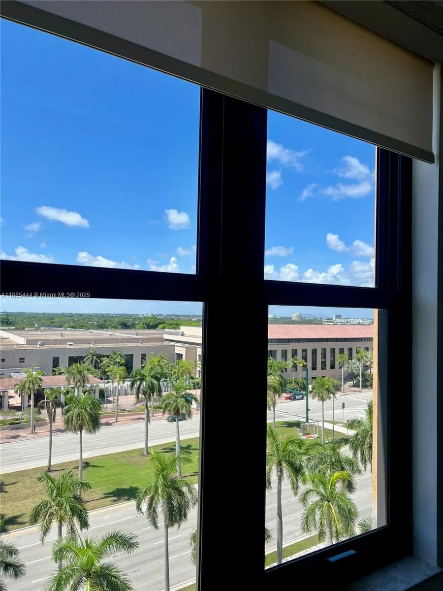 651 Okeechobee Blvd, #811
