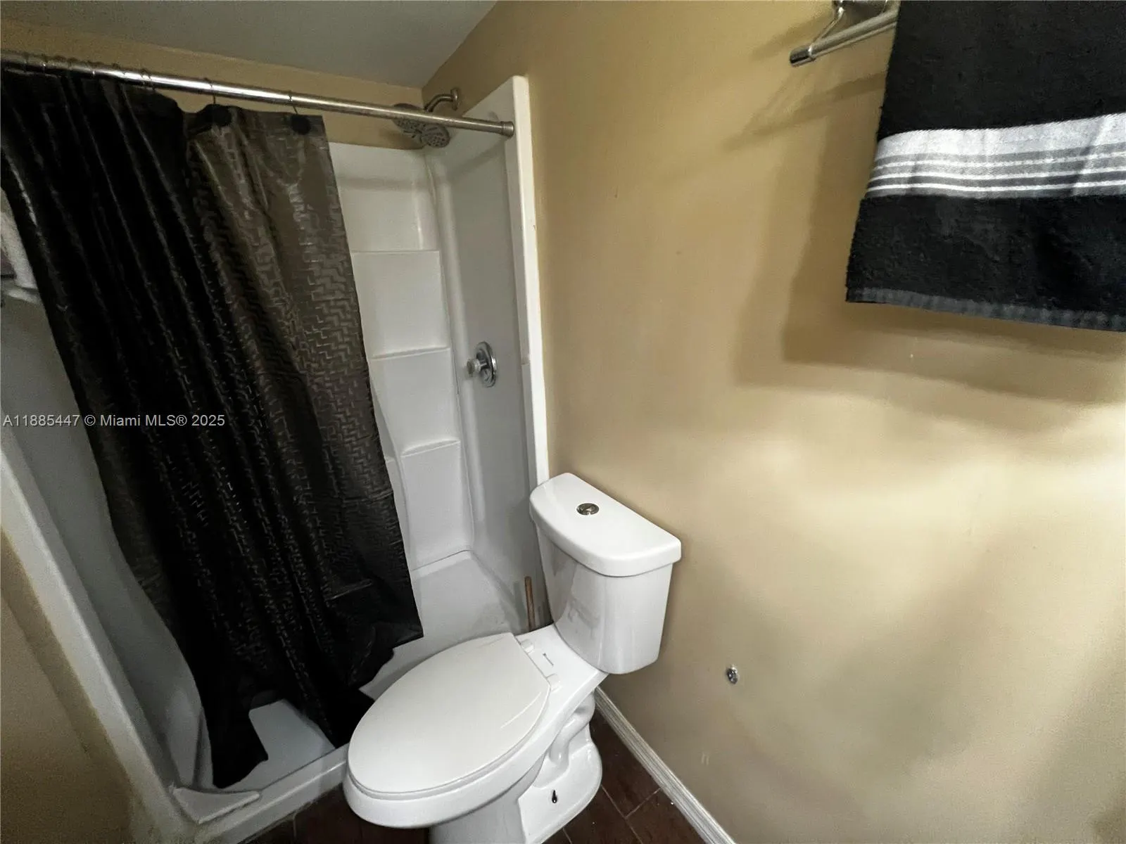 425 NW 210th St, #102