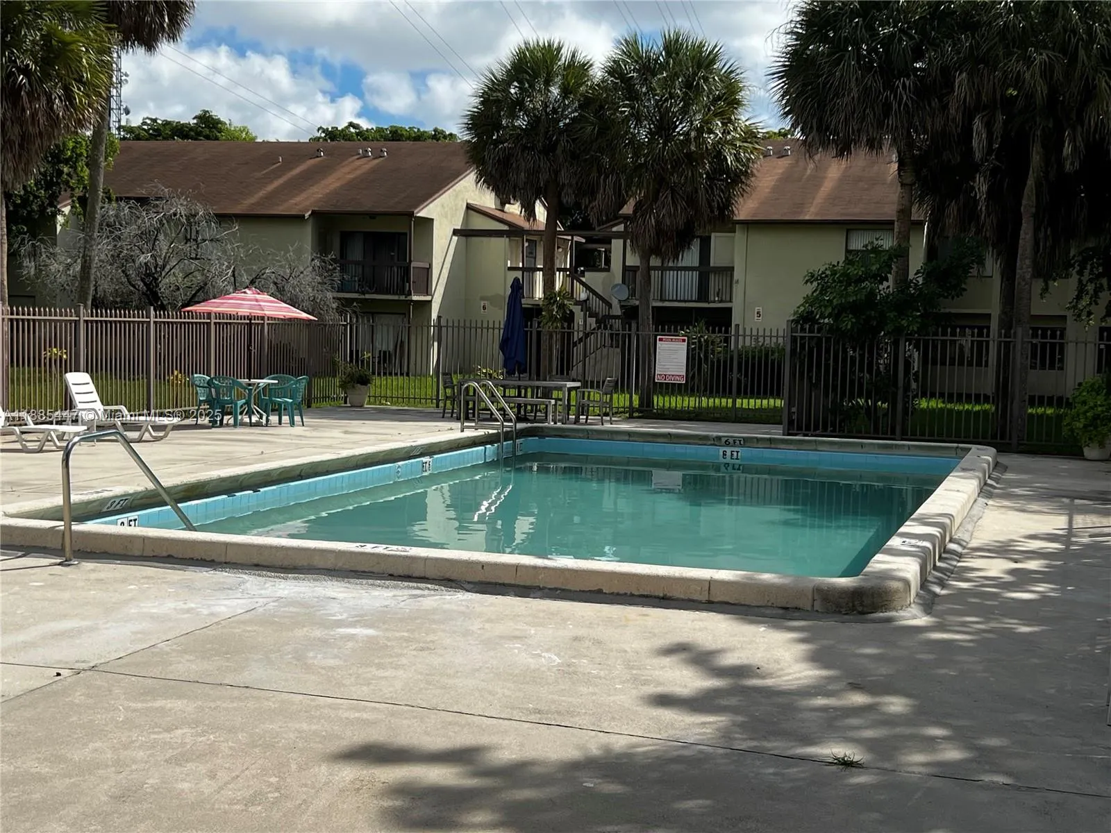 425 NW 210th St, #102