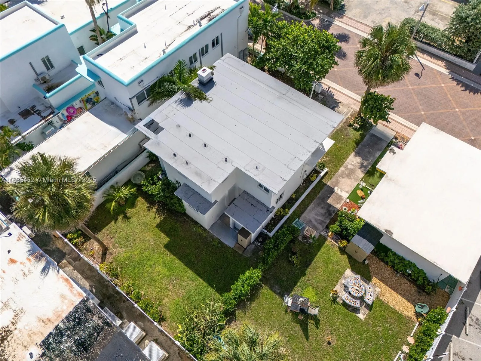 319 Nebraska St