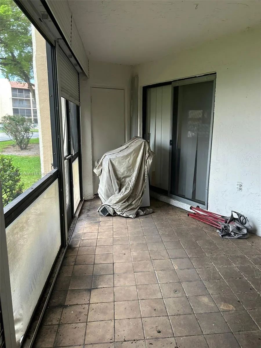 6555 W Broward Blvd, #104