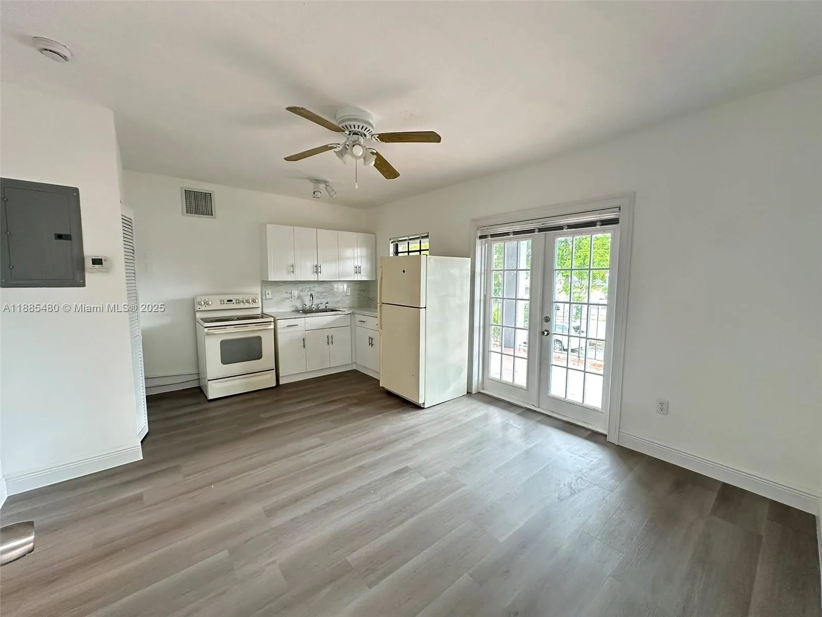 312 SW 32nd Ave, #201