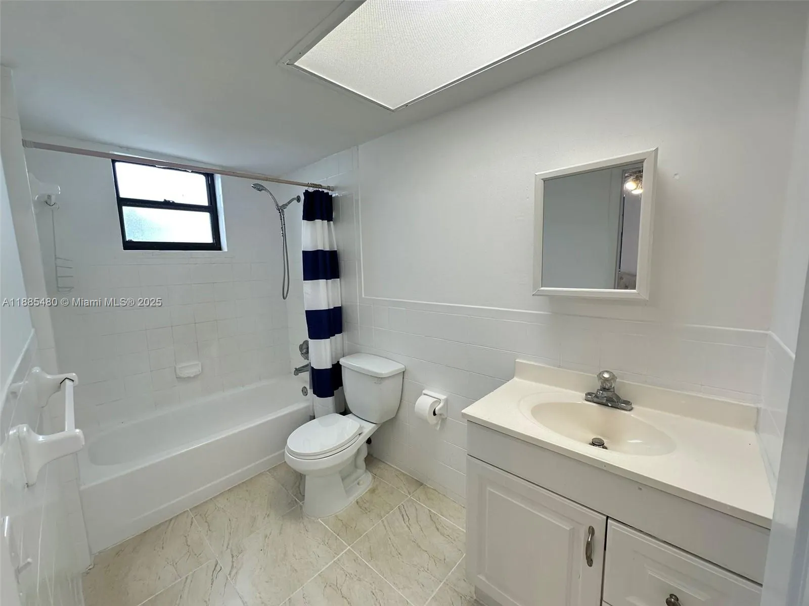 312 SW 32nd Ave, #201