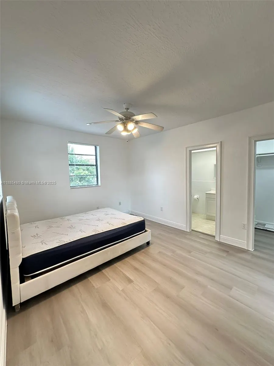 312 SW 32nd Ave, #201