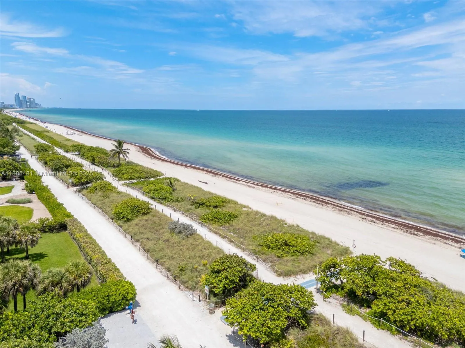 8877 Collins Ave, #303