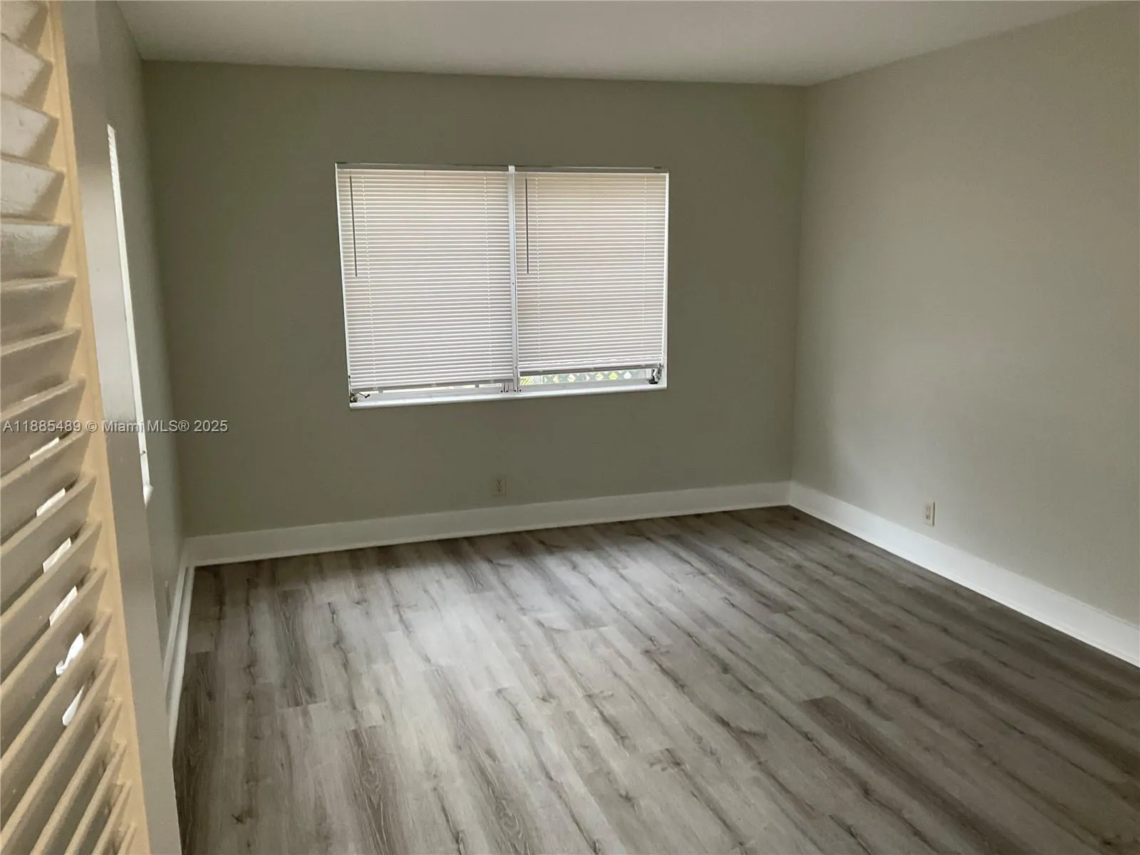 510 SE 9th St, #8