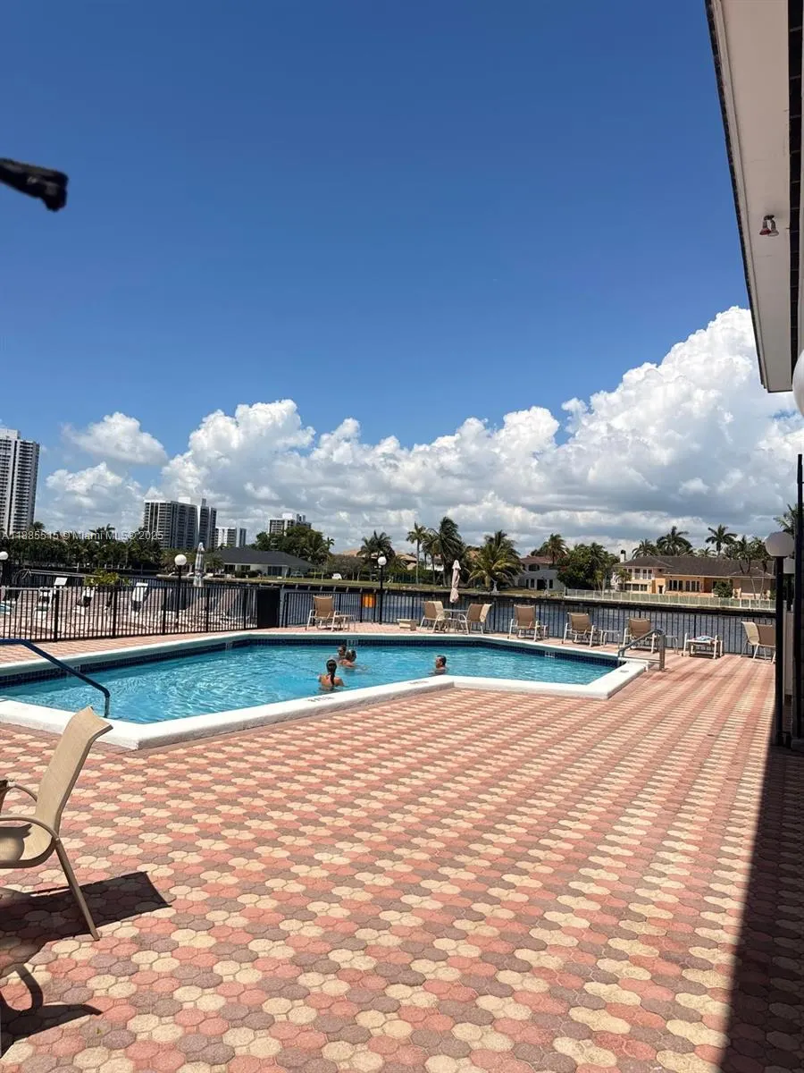 3113 S Ocean Dr, #303