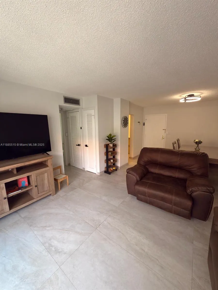 3113 S Ocean Dr, #303