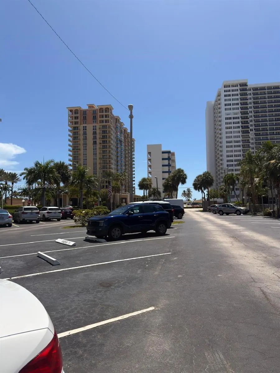3113 S Ocean Dr, #303