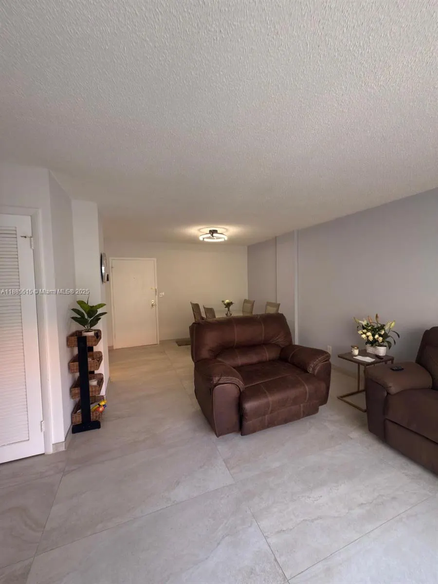 3113 S Ocean Dr, #303