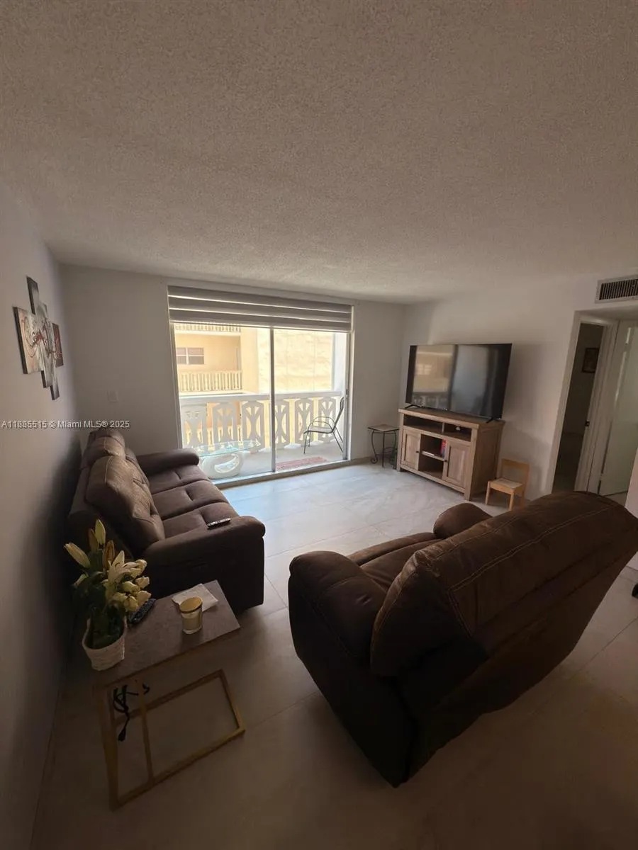 3113 S Ocean Dr, #303