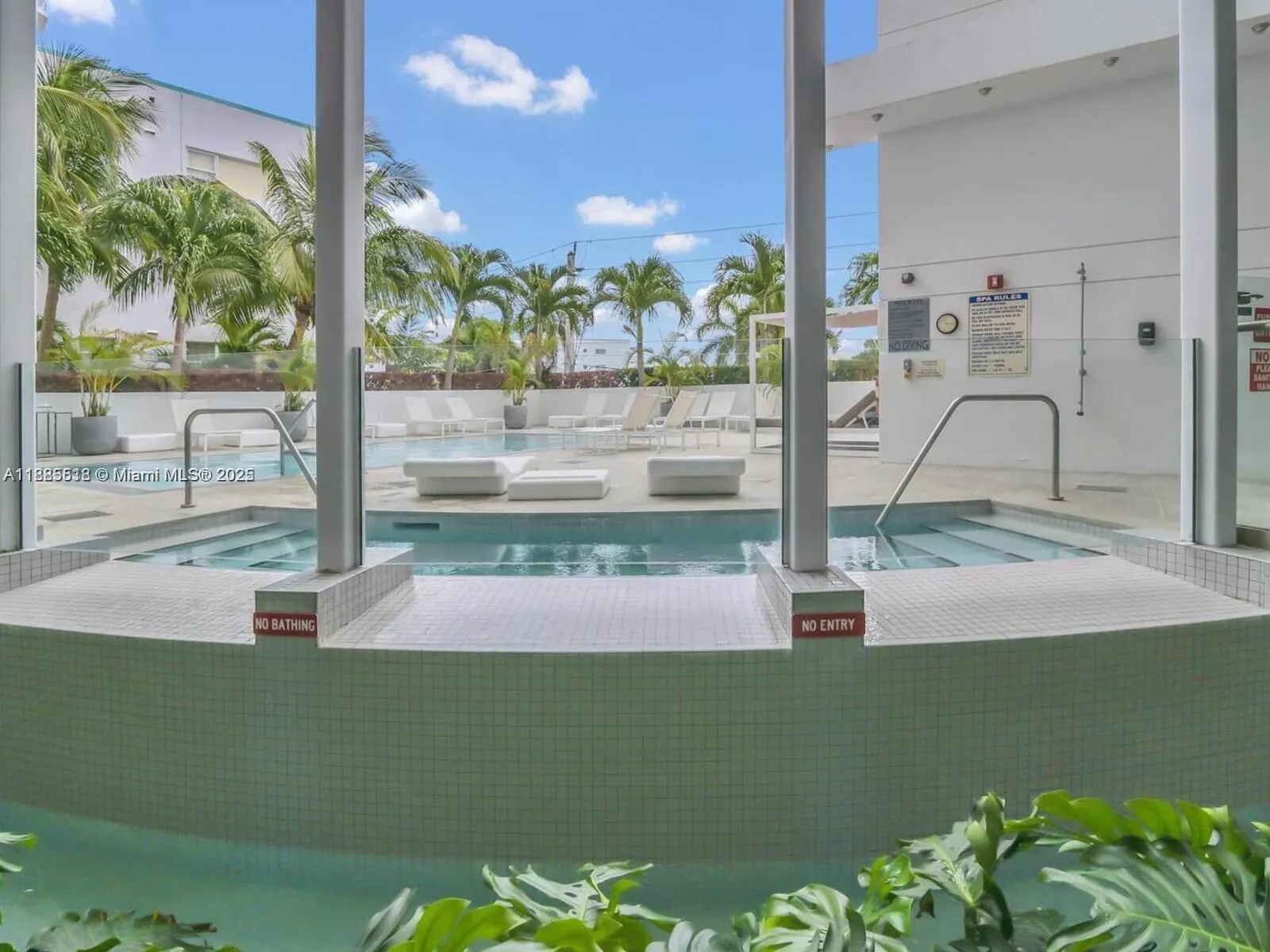 9821 E BAY HARBOR DR, #502
