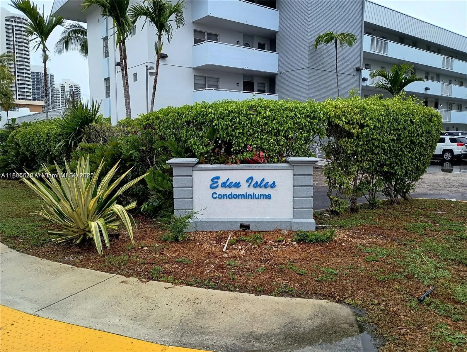 3551 NE 169 st, #310