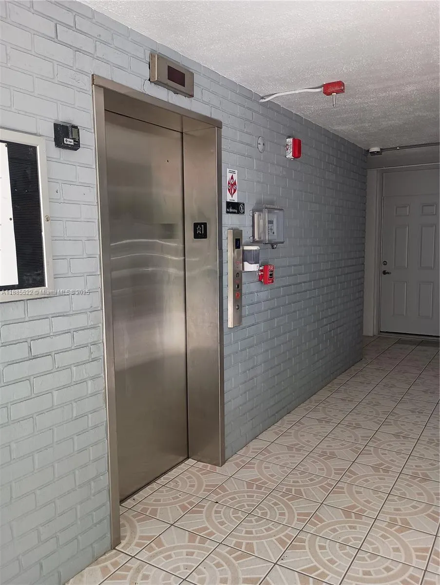 3551 NE 169 st, #310