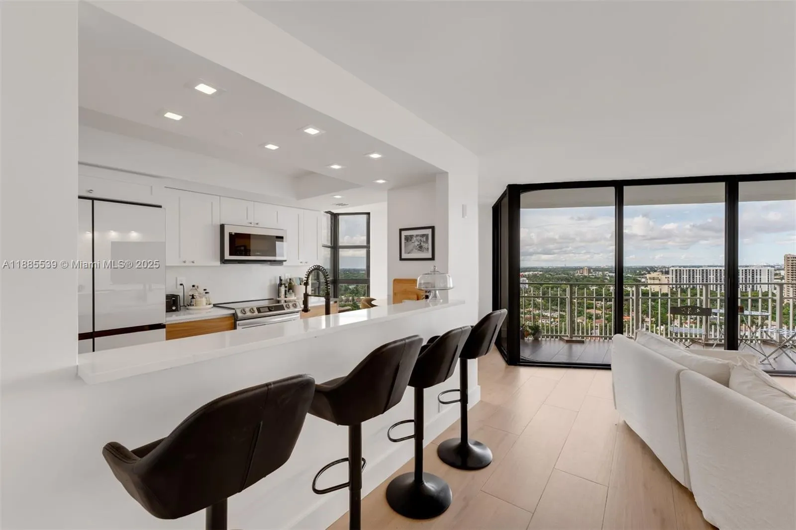 4000 Towerside Ter, #2211