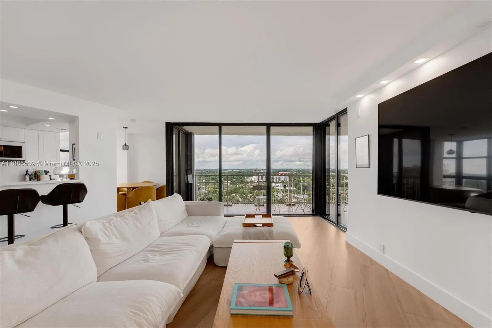 4000 Towerside Ter, #2211