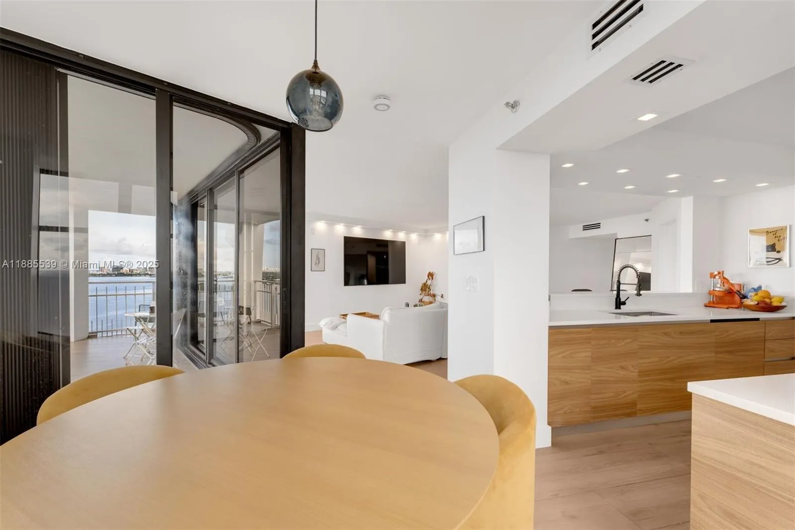 4000 Towerside Ter, #2211