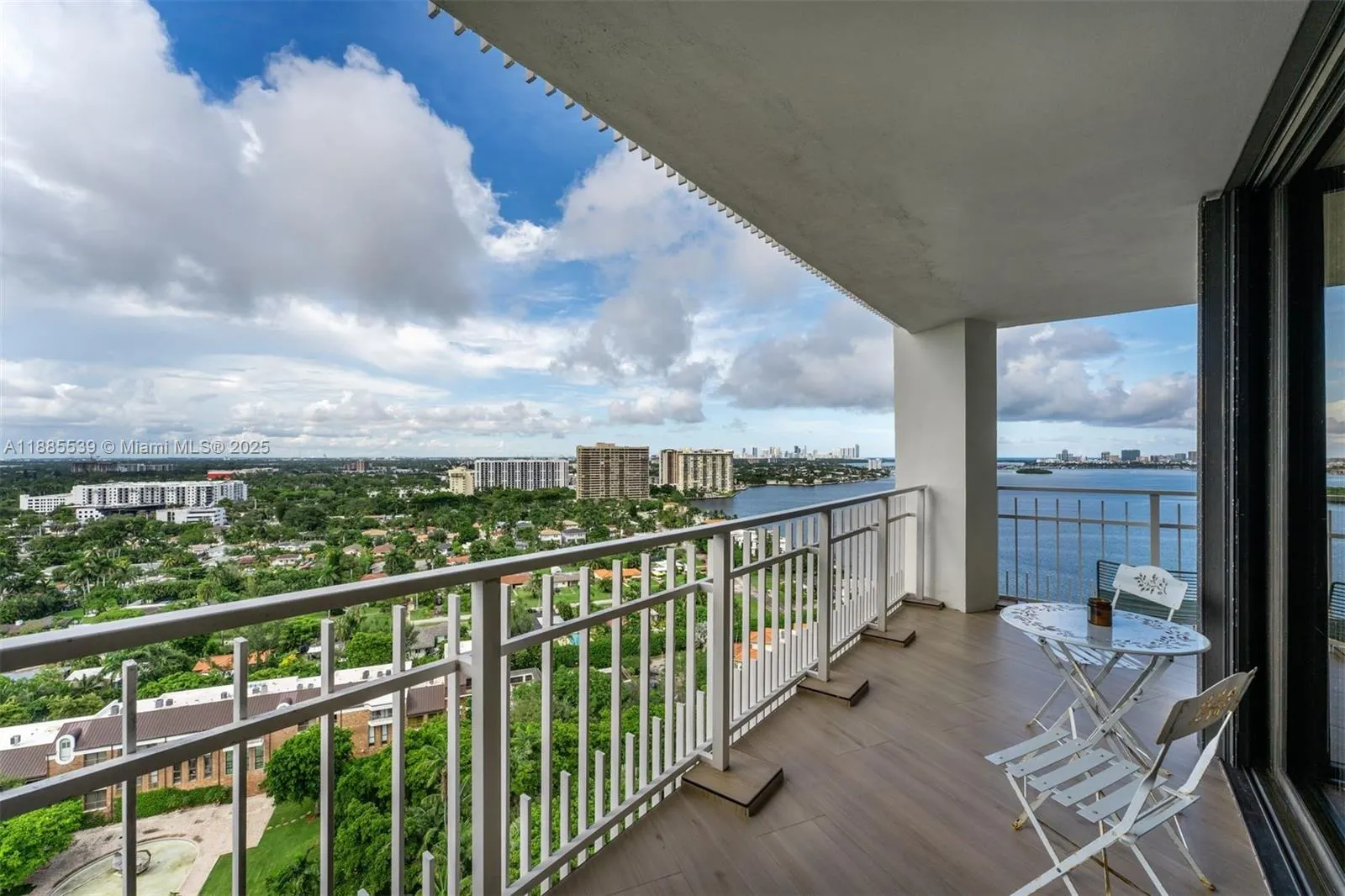 4000 Towerside Ter, #2211