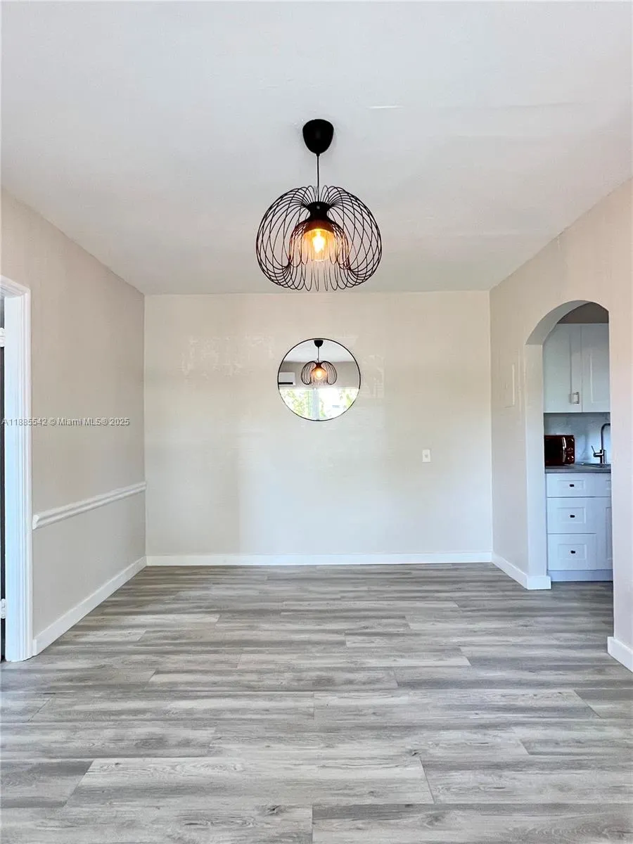 150 NE 59th St, #154