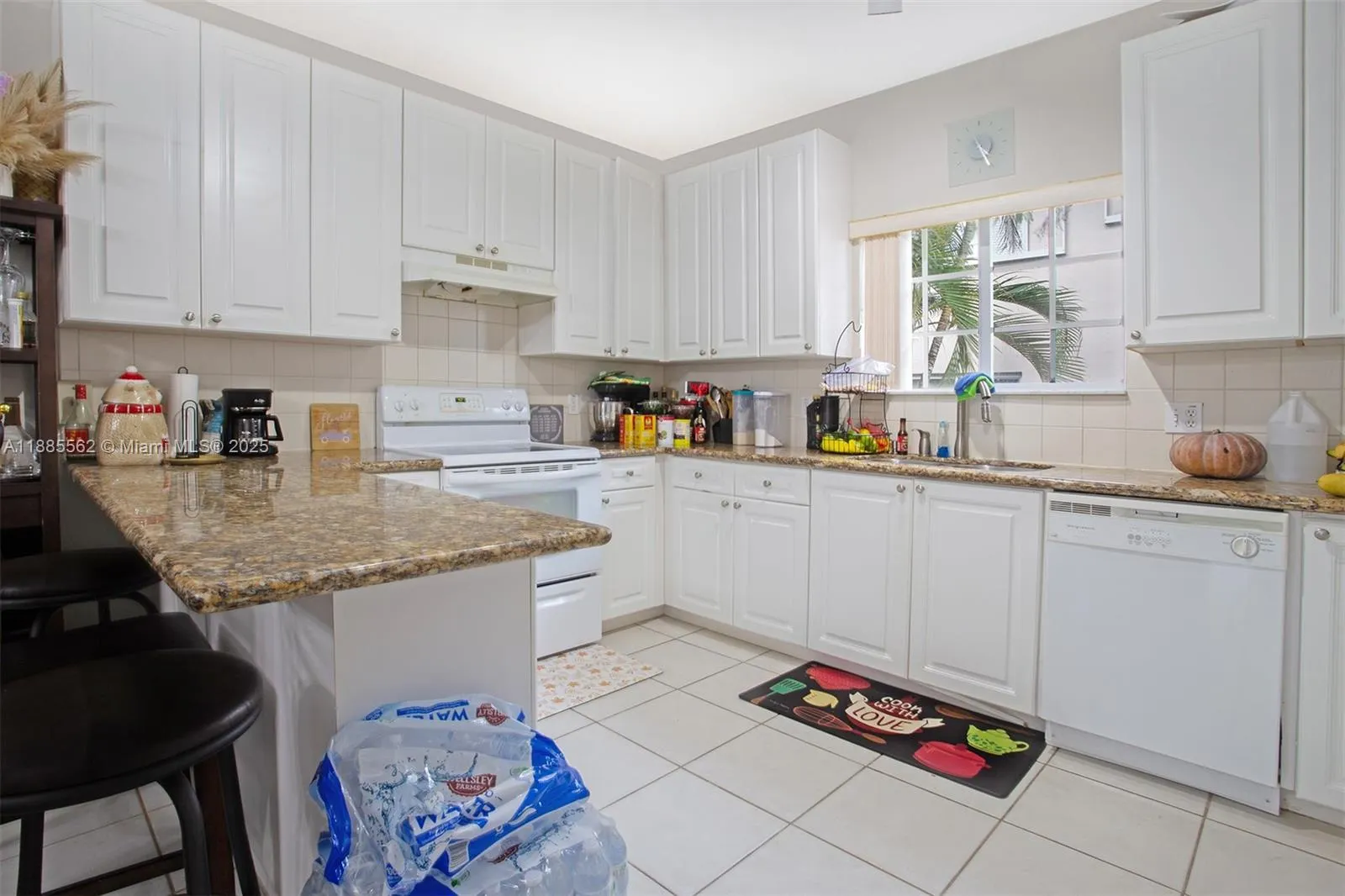 911 Hillcrest Ct, #7