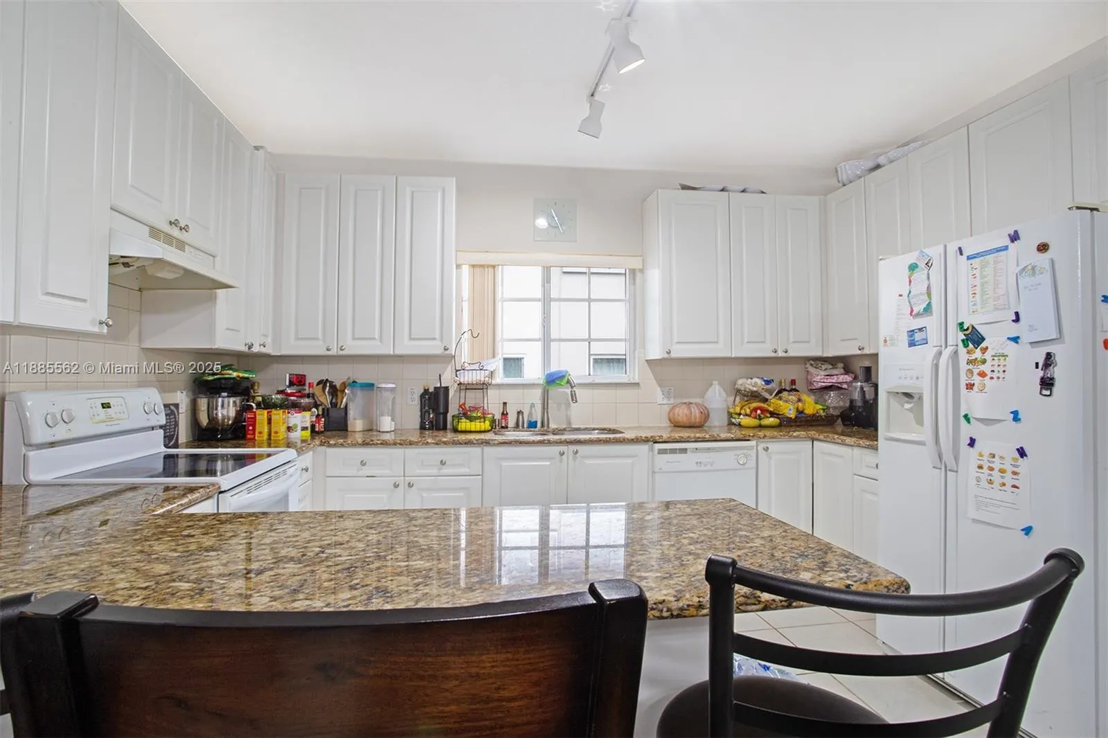 911 Hillcrest Ct, #7