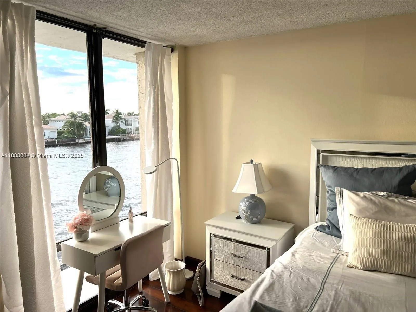 1600 S Ocean Dr, #3D