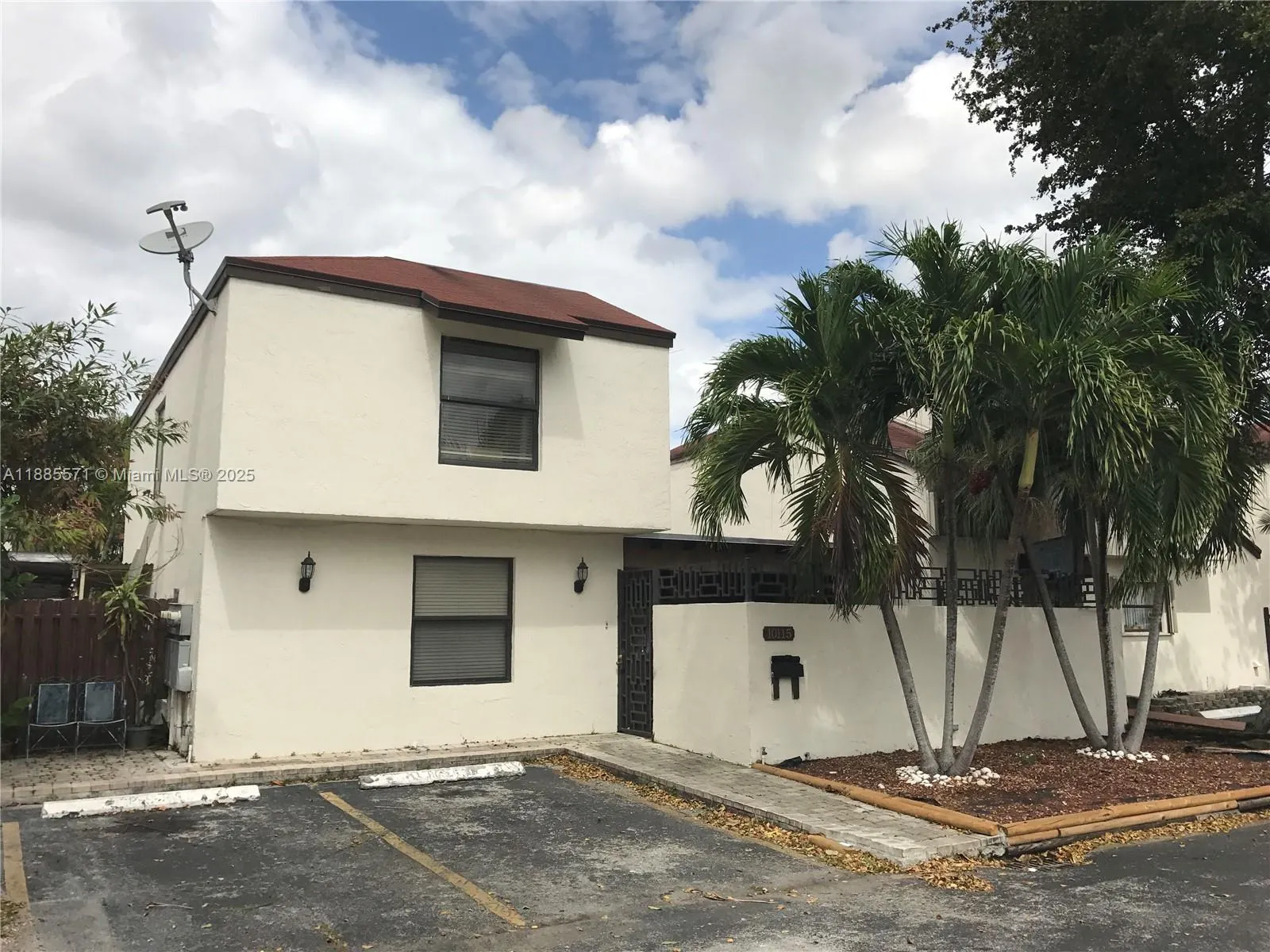 10115 NW 4th Ln, #3-8