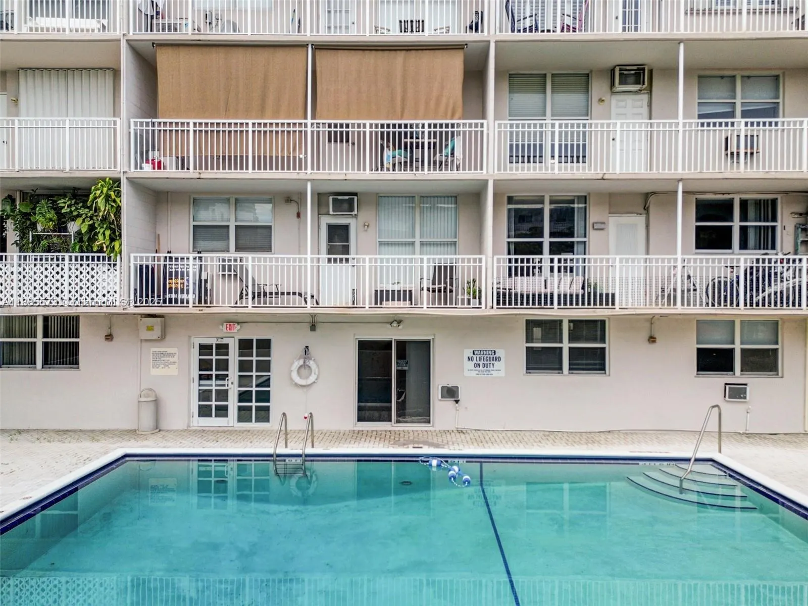 1300 Lincoln Rd, #B402