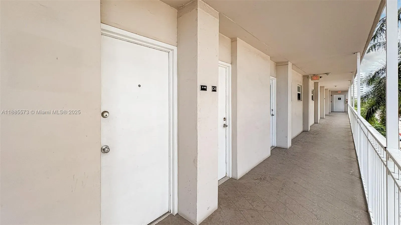 1300 Lincoln Rd, #B402