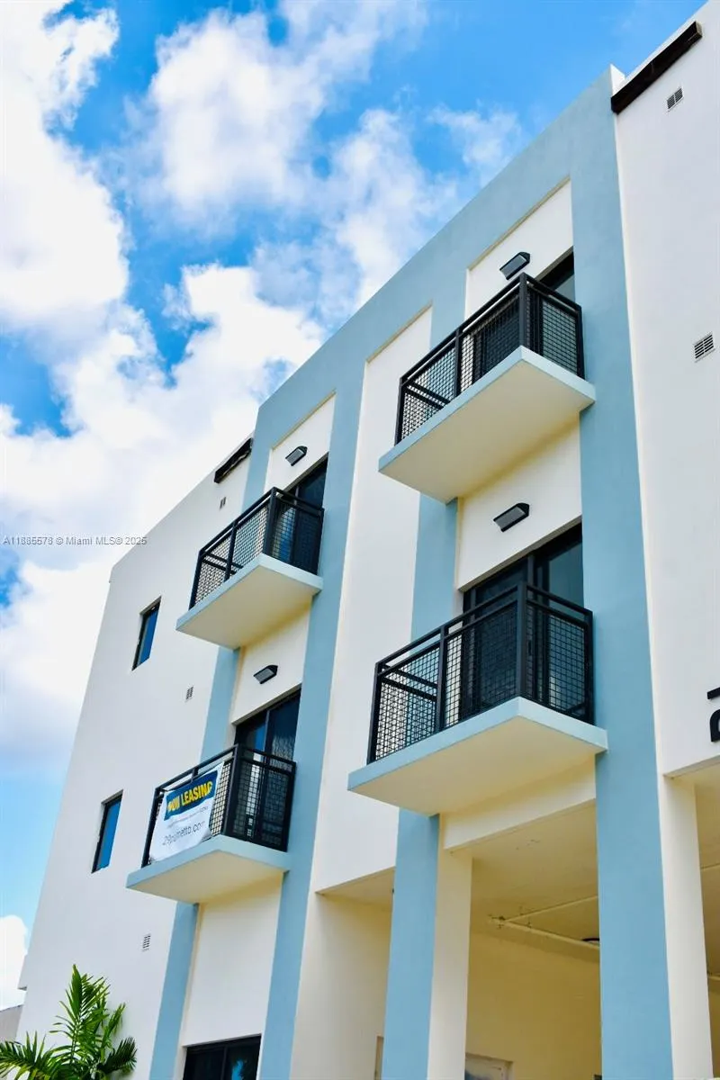 29 Palmetto Drive, #7