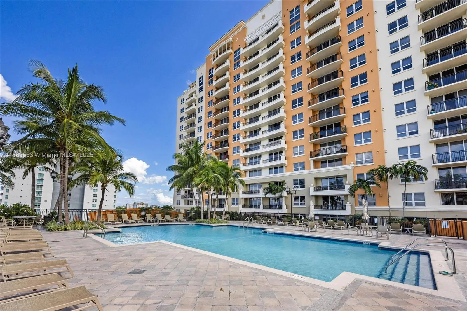 3232 SW 22nd Ter, #1003
