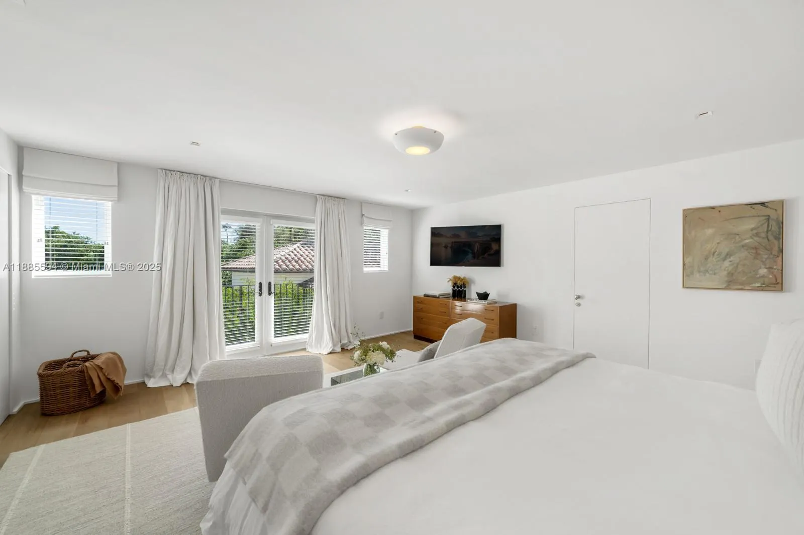 545 Casuarina Concourse