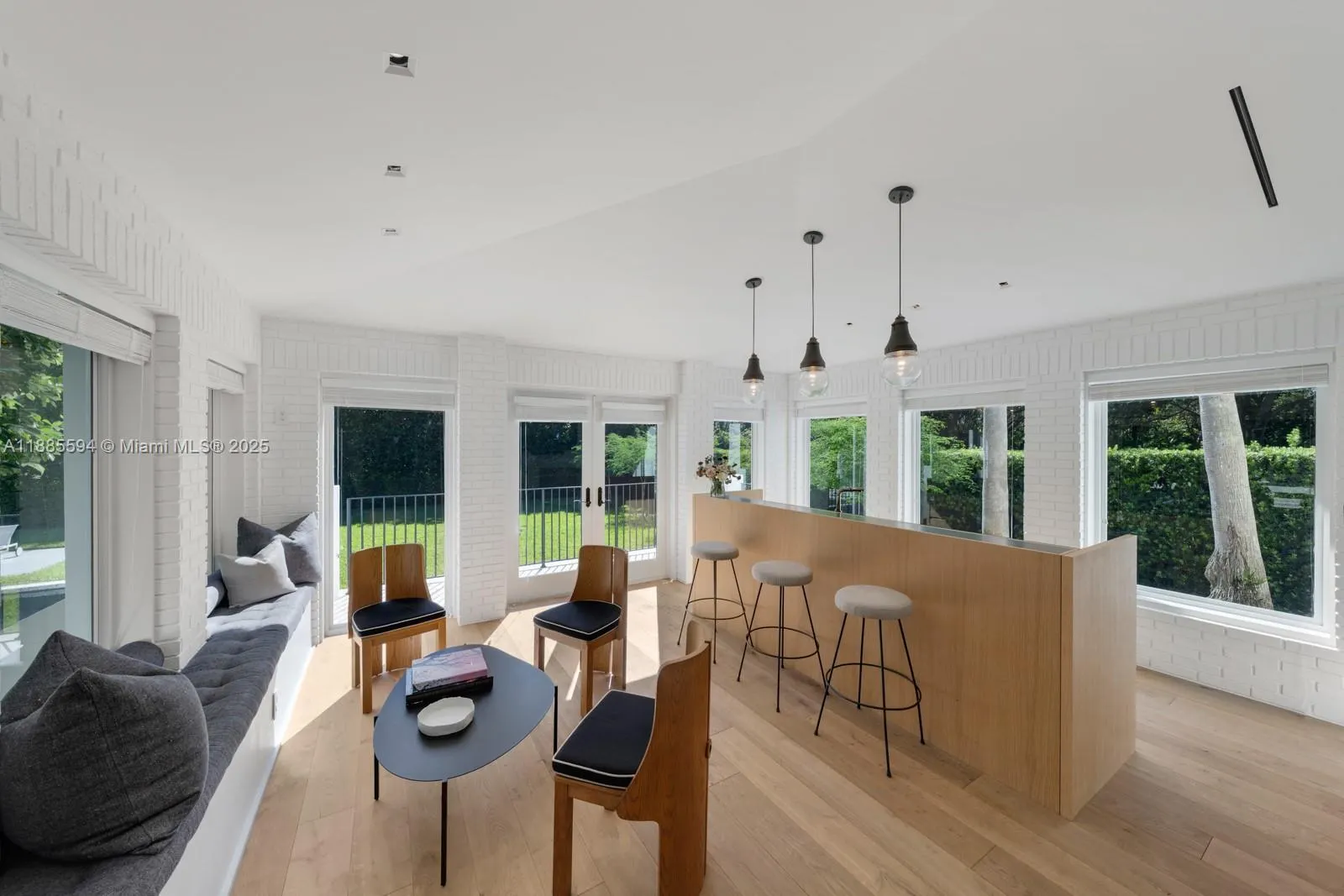 545 Casuarina Concourse