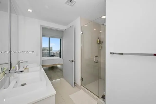 55 SW 9th St, #3506