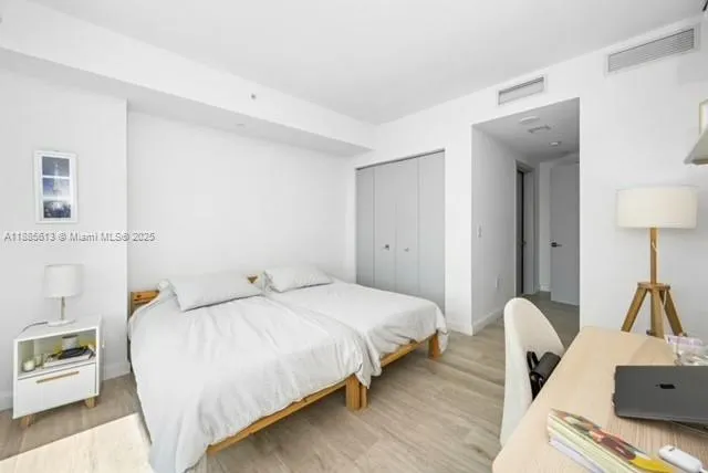 55 SW 9th St, #3506