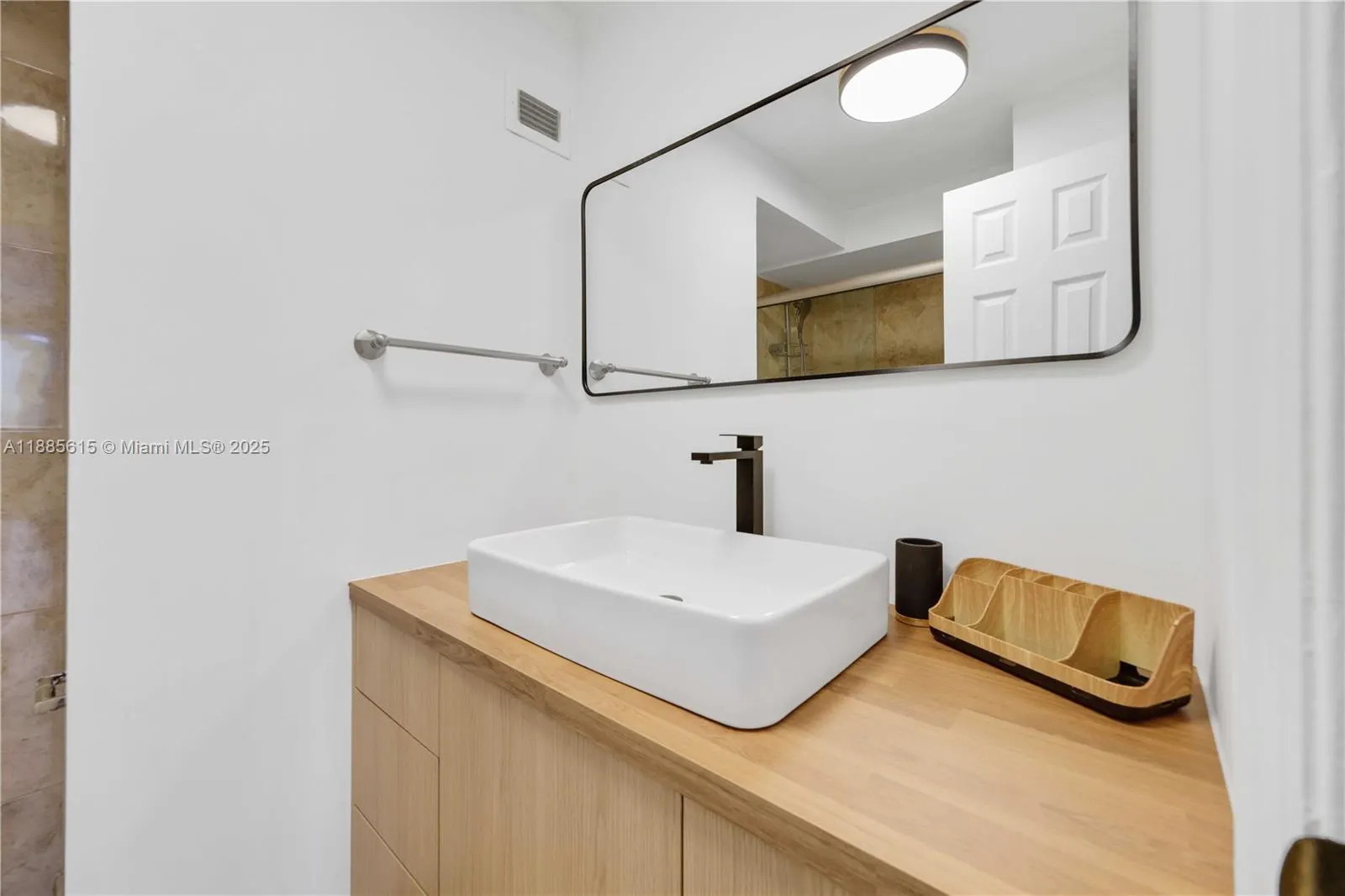 1500 S Ocean Dr, #5C