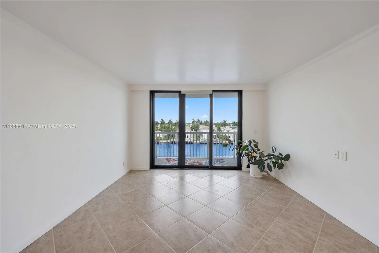 1500 S Ocean Dr, #5C