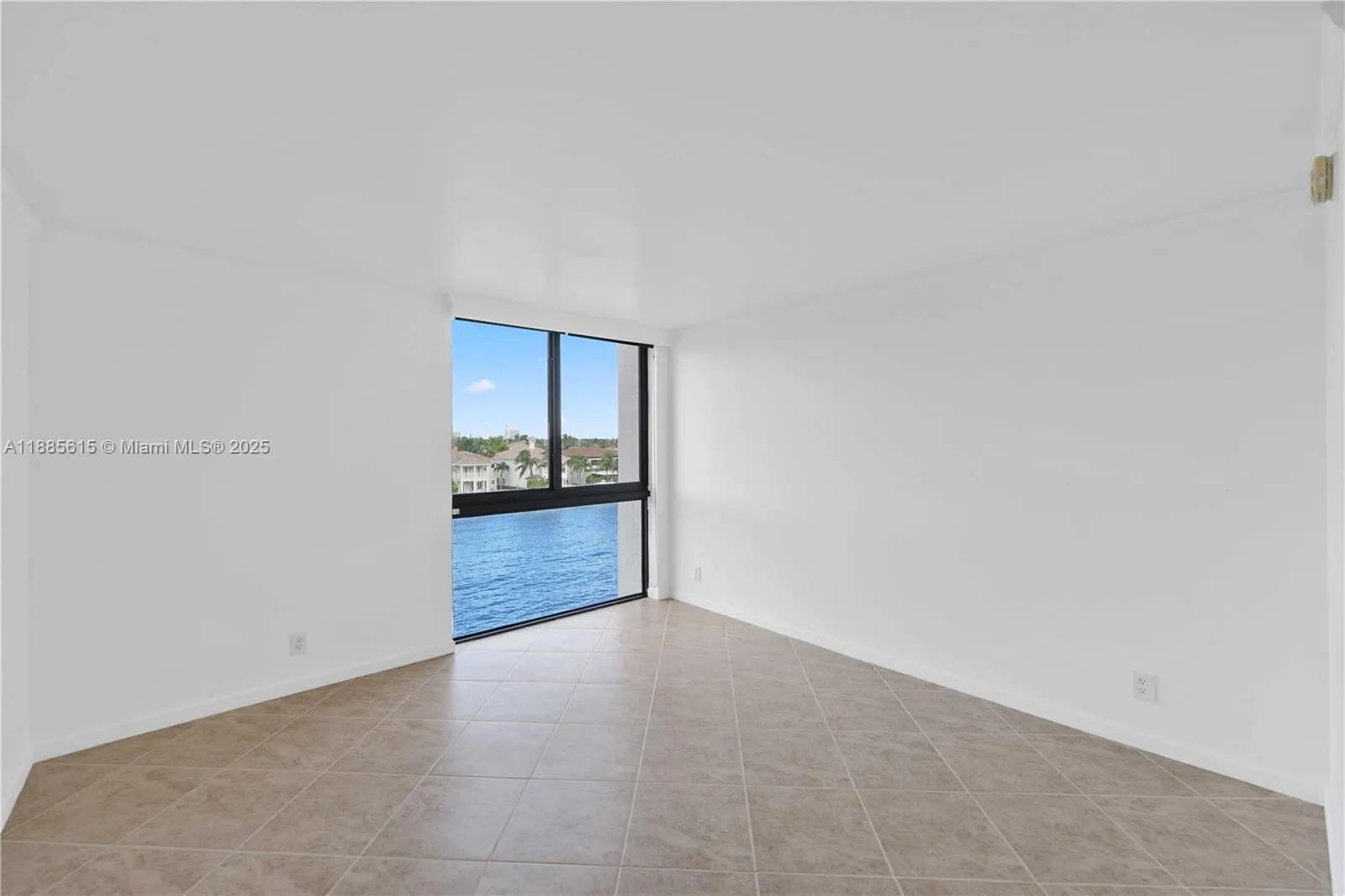 1500 S Ocean Dr, #5C