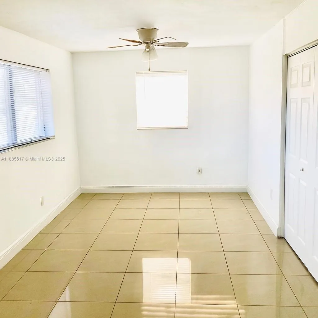 1025 SE 15th St, #9D