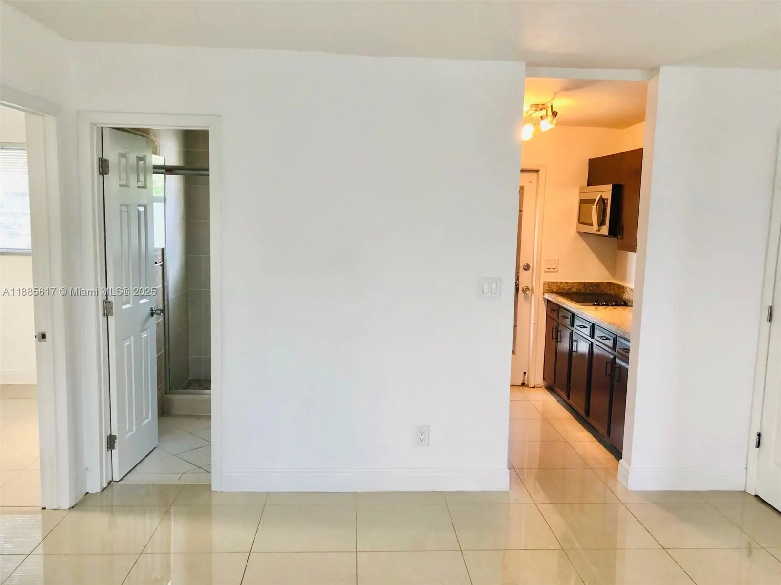1025 SE 15th St, #9D