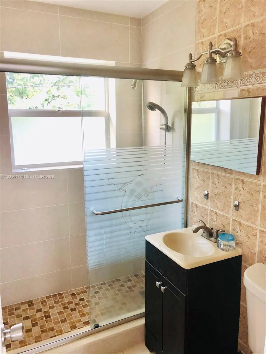 1025 SE 15th St, #9D