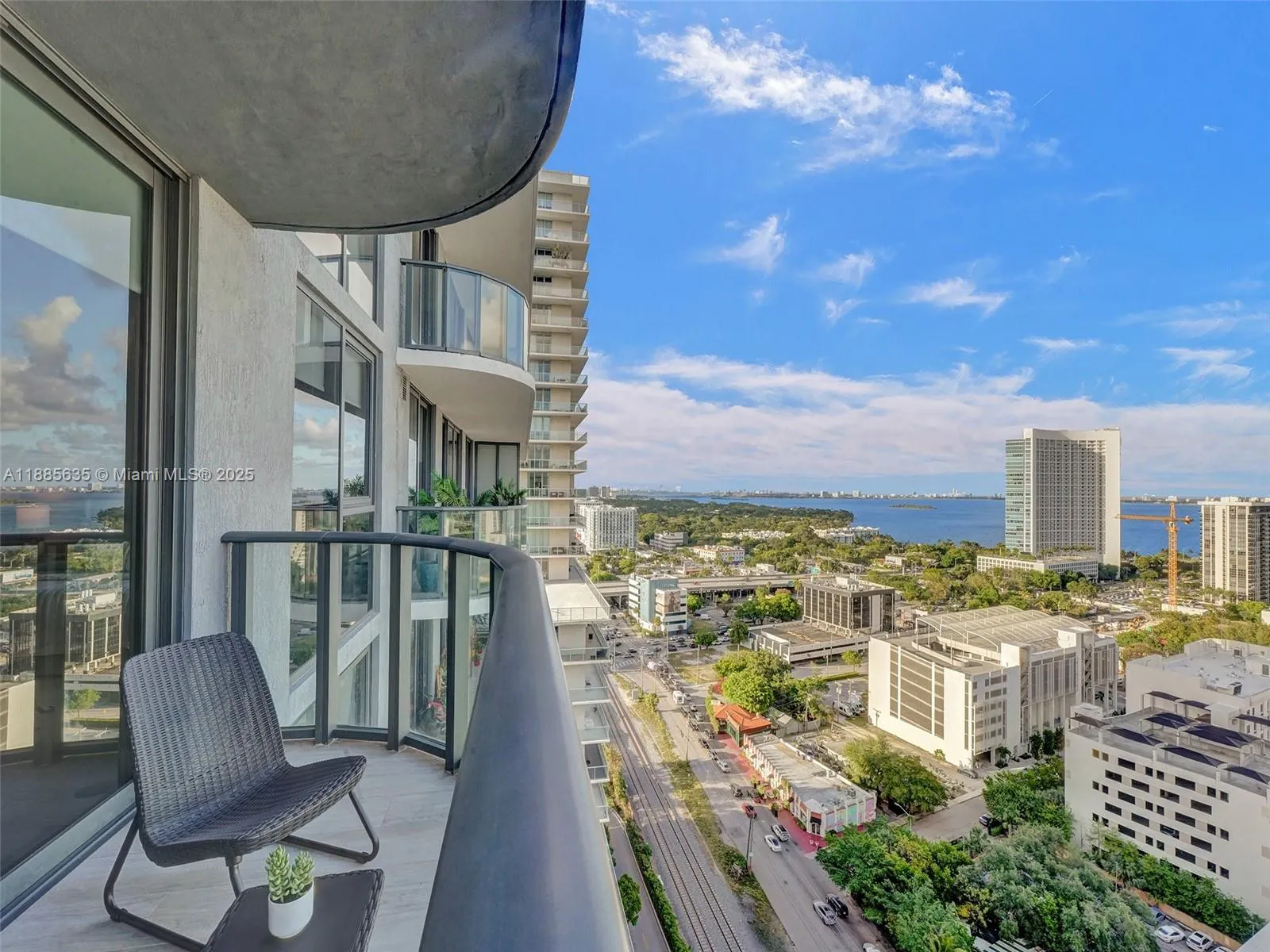 121 NE 34th St, #2106A