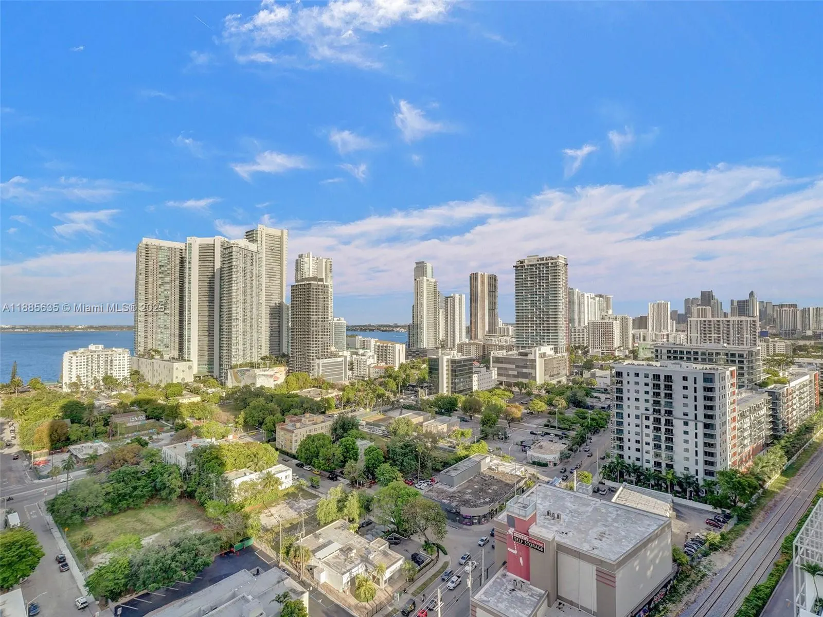 121 NE 34th St, #2106A