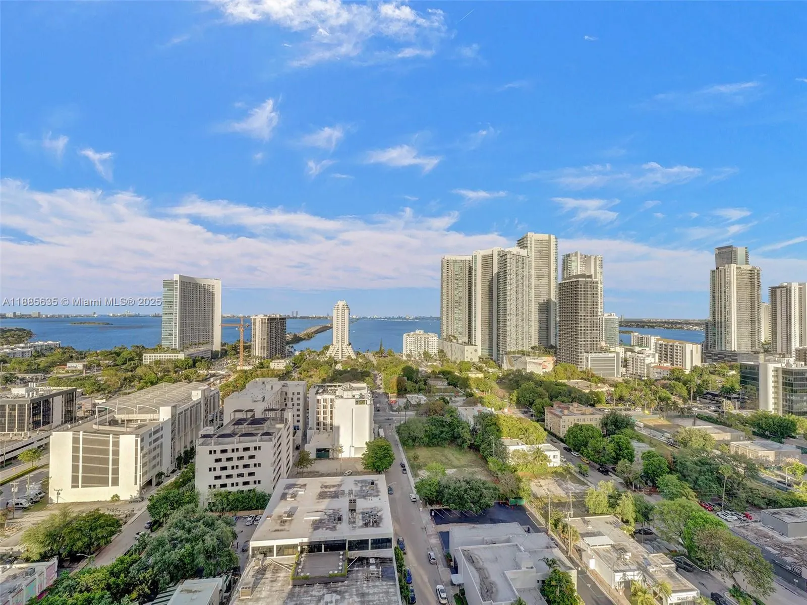 121 NE 34th St, #2106A