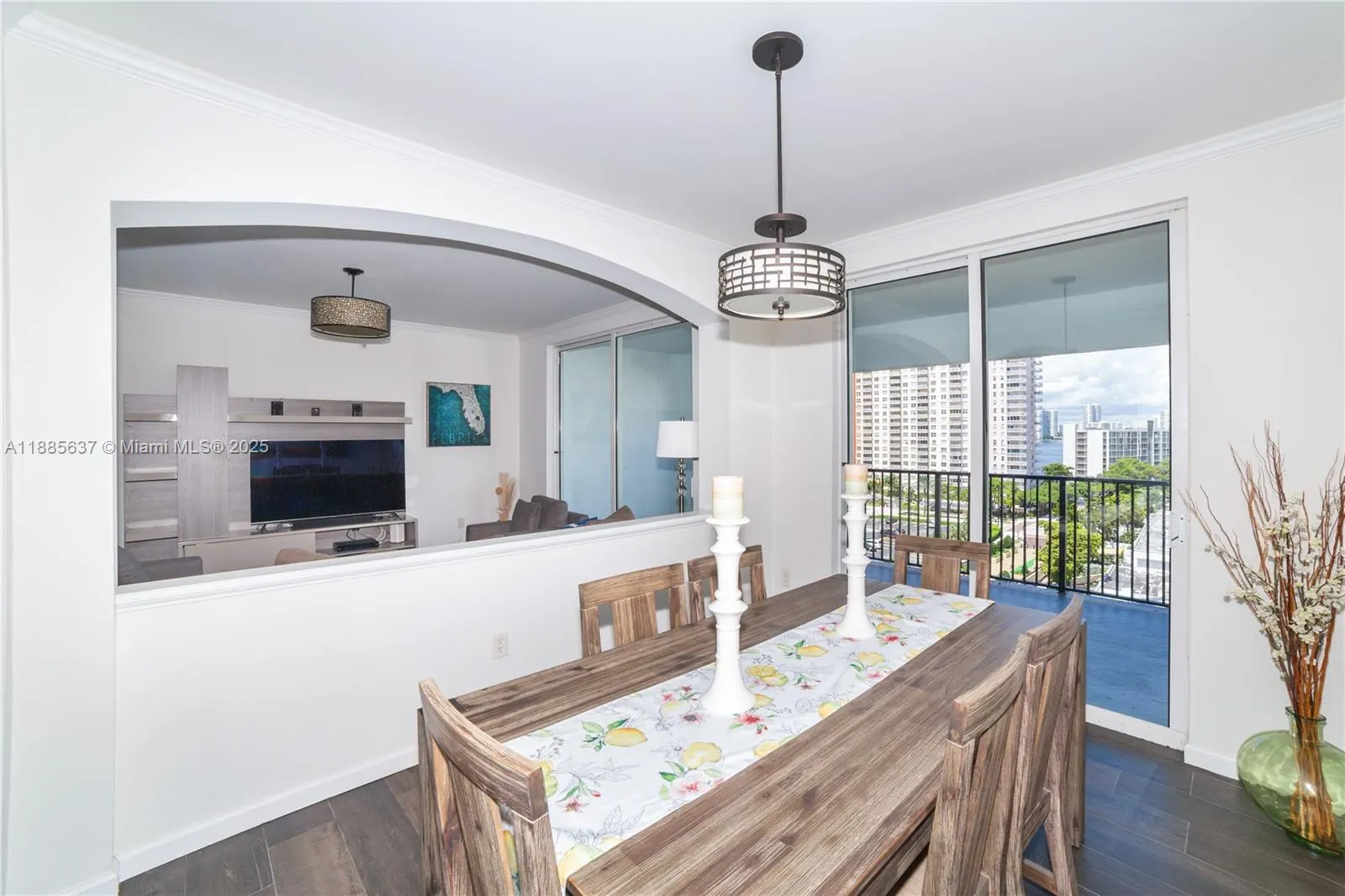 17150 N Bay Rd, #2914