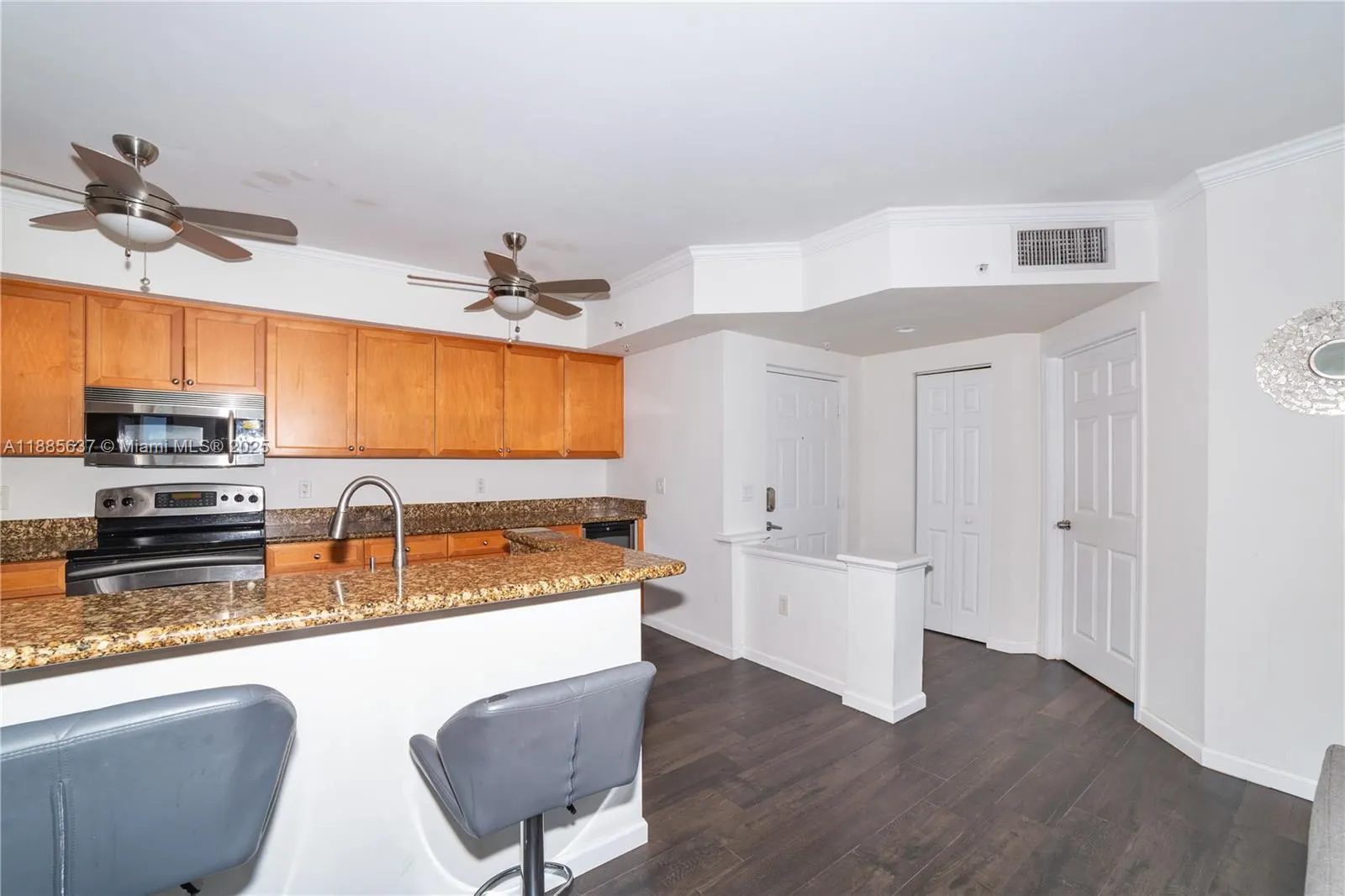 17150 N Bay Rd, #2914