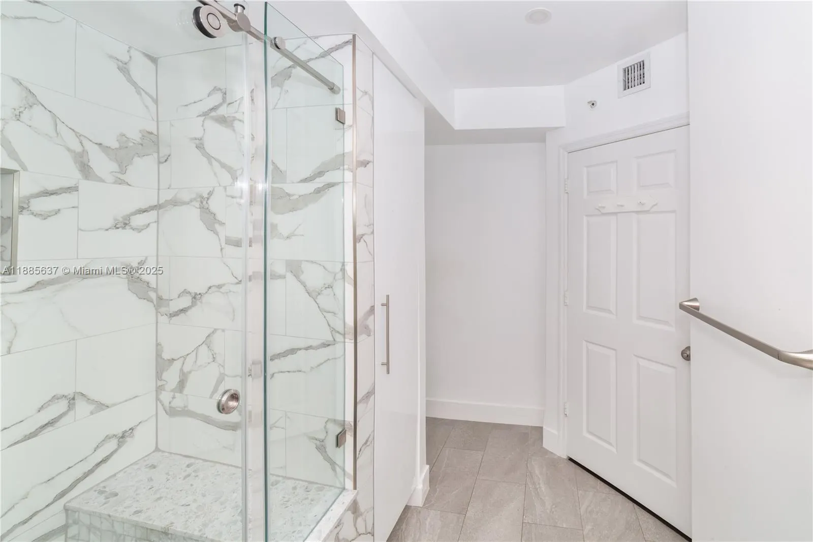 17150 N Bay Rd, #2914