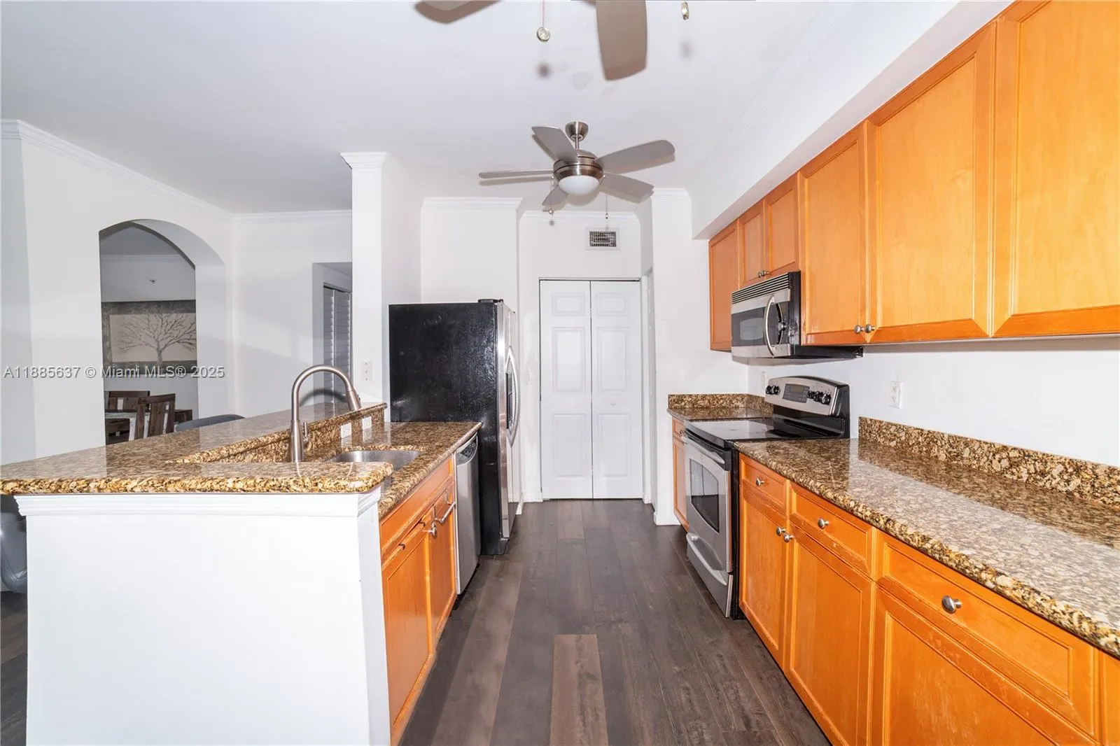 17150 N Bay Rd, #2914