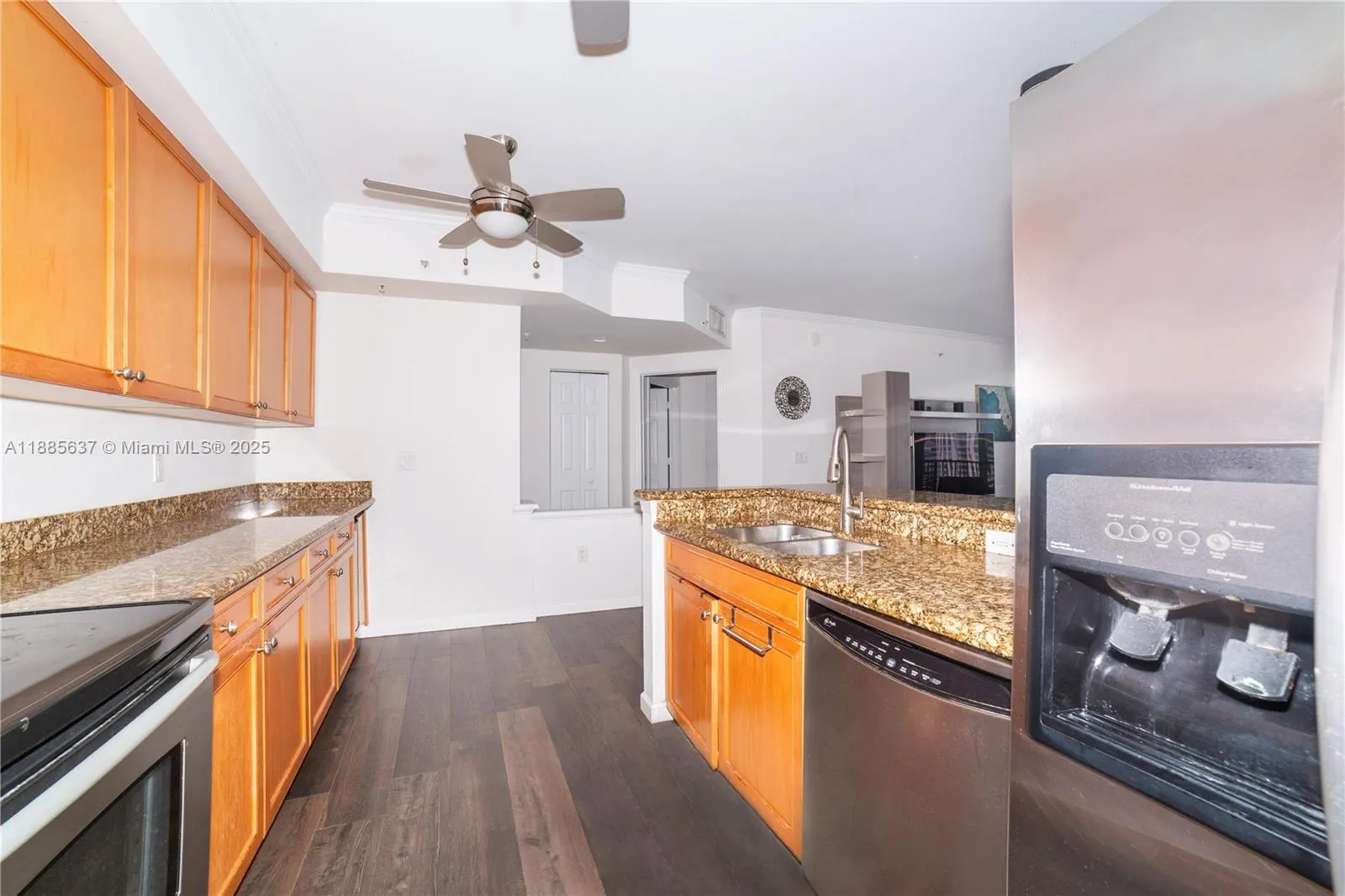 17150 N Bay Rd, #2914
